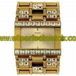 Guess Watches : 10591L Japanese Quartz Gold-Tone Stainless Steel Women Watch