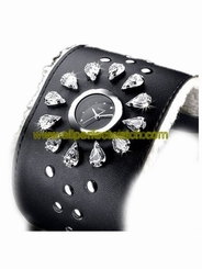 Guess Watches : 10598L Quartz Black Dial Stainless Steel Case With Black Leather Strap Women Watch