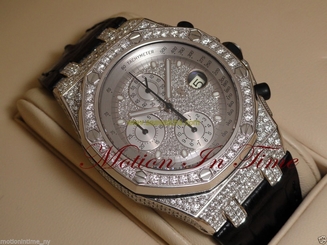 Audemars Piguet Royal Oak Offshore 18kt White Gold Diam 26067BC.ZZ.D002CR.01