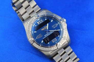 Breitling Aerospace Avantage Titanium Quartz Men's Watch E79362 Box & Papers