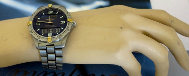 BREITLING WATCH AEROSPACE BLACK DIAL REPETITION MINUTES TITANIUM BRACELET NICE