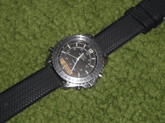 RARE AND IN GREAT CONDITION MEN'S BREITLING PLUTON A51038 WATCH WOW LOOK