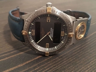 BREITLING AEROSPACE GRAY DIAL UTC TITANIUM WATCH ANALOG & DIGITAL