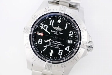 Pre-Owned BREITLING Avenger Seawolf Men's Black A17330 Automatic Watch, MD