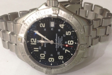 Breitling "Super Ocean" Automatic 1524m/5000ft Diver Watch Black Dial A17345