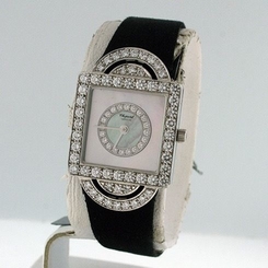 Chopard Classiques Diamond 18k White Gold Mother of Pearl Dial ladies watch.