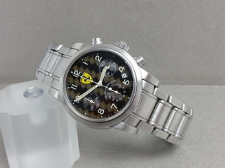 GIRARD PERREGAUX FERRARI Chronograph 8020 Black Carbon Fiber Dial Yellow Logo