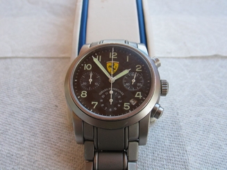 GIRARD PERREGAUX CHRONO,REF 8020,FERRARI ED.,CARBON DIAL,TITANIUM,7 3/4"W.AUTO
