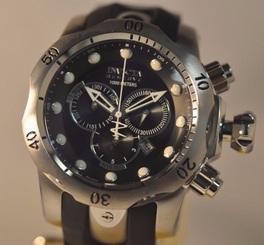 New Mens Invicta 14006 Venom Reserve Chronograph Black Rubber Strap Watch