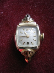 1950s Longines-Wittnauer 14K Yellow Gold 17 Jewel Ladies Wrist Watch, Keeps Time