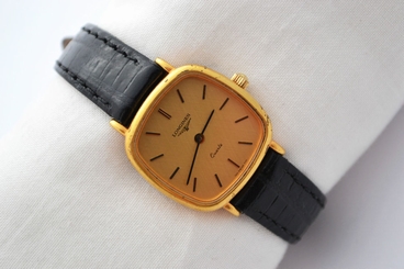 Vintage Longines Gold Plated Quartz Ladies Petite Watch 591