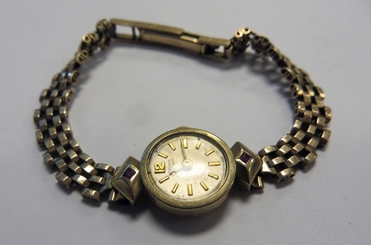 Vintage Longines 9K Gold Watch , 320 Movement, Running, Clasp Marked .375