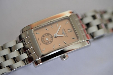 Longines DolceVita Lady Medium with reference no. L5.502.4