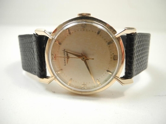 CLASSIC 1952 LONGINES 14KT YELLOW GOLD WRISTWATCH FOR MEN. CRAB LUG CASE.