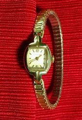 VINTAGE 10K GOLD FILLED LONGINES 17J LADYS WATCH. Keeps Time. Free Shipping