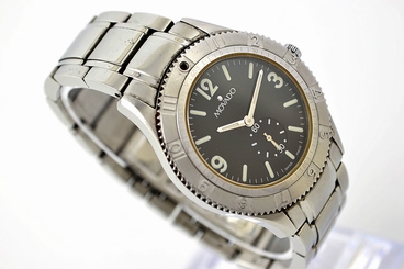 Vintage Movado Gentry 84 N2 1890 Stainless Steel Quartz Mens Watch 1125
