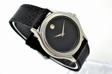 Vintage Movado Classic Stainless Steel Quartz #8854187 Midsize Watch 1091