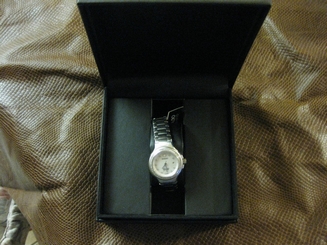 Movado Series 800 Diamond Ladies Mop Dial Swiss Quartz Watch 2600035