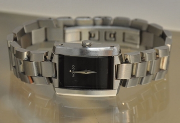 Women's Ladies Authentic Swiss Movado Harmony 0604428 watch