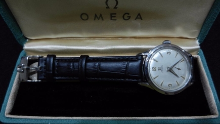 OMEGA AUTOMATIC MENS WATCH