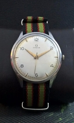 OMEGA 38mm MILITARY cal.283 VINTAGE 50th RARE 17J SWISS WATCH.