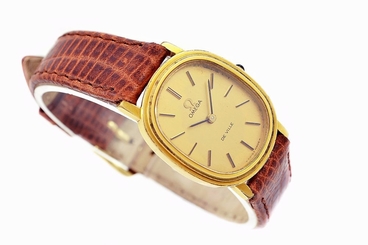 Vintage Omega De Ville Cal.625 Hand Wind Gold Plated Petite Ladies Watch 1056