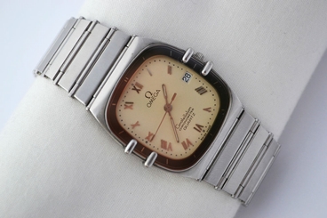 Vintage Omega Constellation Cal.1431 Quartz Chronometer Steel Midsize Watch 712