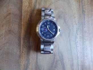 Oris s/steel water resistant auto date watch on bracelet