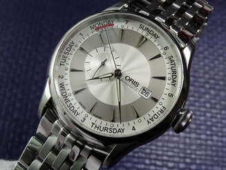 AUTHENTIC ORIS AUTOMATIC 7596 DAY DATE SS CASE 45MM DIAMETER MINT