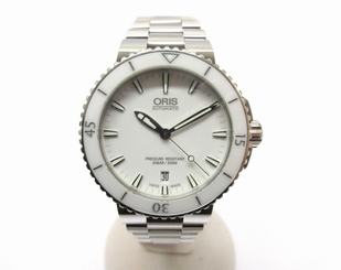 Pre-Owned ORIS Aquis Men's SS 73377676 White Automatic Watch, MD