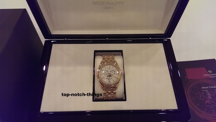 PATEK PHILIPPE 5146 ANNUAL CALENDAR 5146/1J WITH 18K YELLOW GOLD BRACELET WATCH