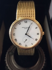 PATEK PHILIPPE 18K GOLD CALATRAVA WRISTWATCH