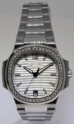 Patek Philippe Ladies Nautilus Steel Diamond Watch Box/Papers SEALED 7018/1A