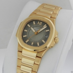 Patek Philippe Nautilus Ladies 18kt Rose Gold Grey Dial 7011/1R-010 NEW B&amp;P