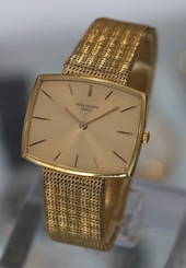 PATEK PHILIPPE --- Ref #3527 18K Yellow Gold Mechanical Handwound 3527J