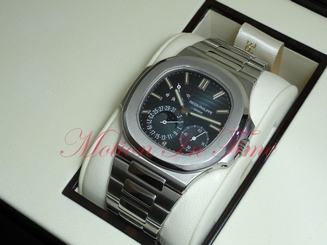 Patek Philippe 5712/1A Nautilus Moonphase & Power Reserve Stainless Steel 40mm