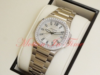 Patek Philippe 7010/1G-001 Nautilus 18kt White Gold 32mm Diamond Pave Bezel Date