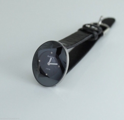 Rado Oval Esenza Ladies 4 Diamond Black Leather Band Watch Quartz R53492715