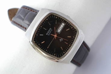 Vintage Rado Stainless Steel Mens Quartz 1114.3261.4 Watch 771