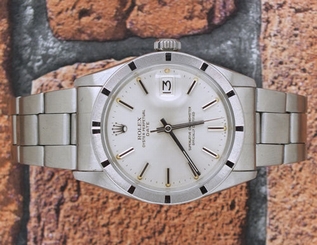 Timeless Mens Stainless Steel Silver Dial Rolex Oyster Perpetual Date.