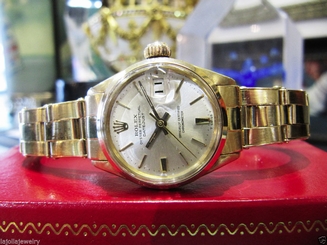 Ladies Vintage ROLEX DateJust Ref. 6516 18K Yellow Gold Watch Circa 1965