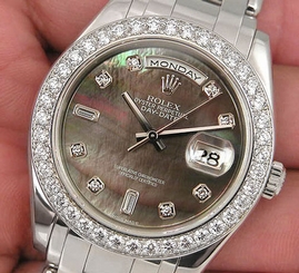 Rolex DAY DATE Masterpiece 18946 Mens Platinum Mother Of Pearl Diamond Dial 39MM