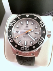 2013 Tag Heuer Aquaracer Mens Watch WAJ-1111-500 meters/1650 feet rated Exc Cond