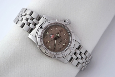 Vintage Tag Heuer 1500 Series Stainless Steel Quartz Ladies Petite Watch 750