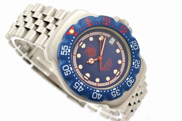 Vintage Tag Heuer F1 Classic Stainless Steel Quartz Mens Midsize Watch 1047