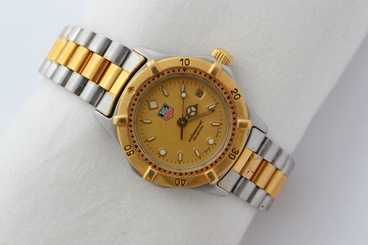 Vintage Tag Heuer 2000 Series Quartz Two Tone Petite Ladies 964.008R Watch 999