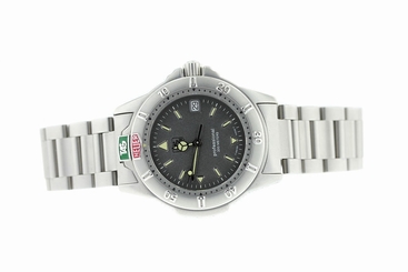Tag Heuer WF 1211-K0 Stainless Steel Wrist Watch for Men