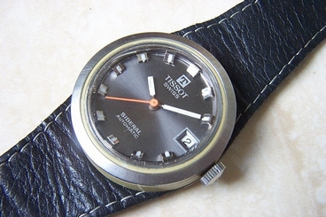 A TISSOT SIDERAL AUTOMATIC CALENDER WRISTWATCH WITH FIBREGLASS CASE c.1975