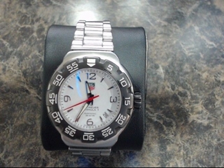 TAG HEUER Gent's Wristwatch FORMULA 1 (SB1000456)