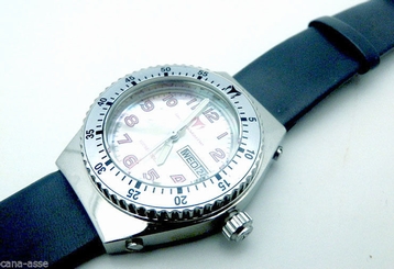 TECHNOMARINE APNEA SPORT MOTHER OF PEARL DIAL GREY LEATHER BAND DAY/DATE WATCH